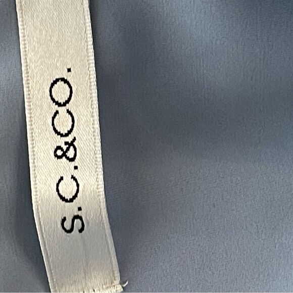 S.C.& CO. Women’s Stripe Tummy Control Capri Pants Size 10 - Picture 9 of 10